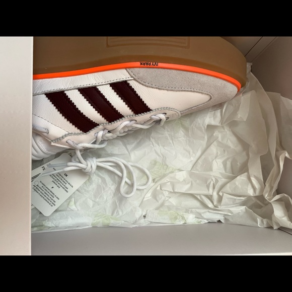 Adidas x Ivy Park sneakers! Brand new! - Picture 2 of 6